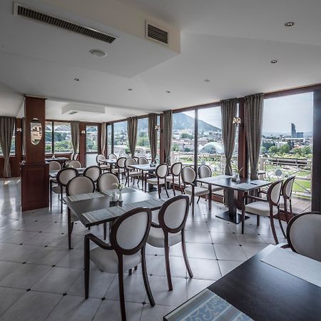 Hotel Rikhe Monika Tbilisi Buitenkant foto