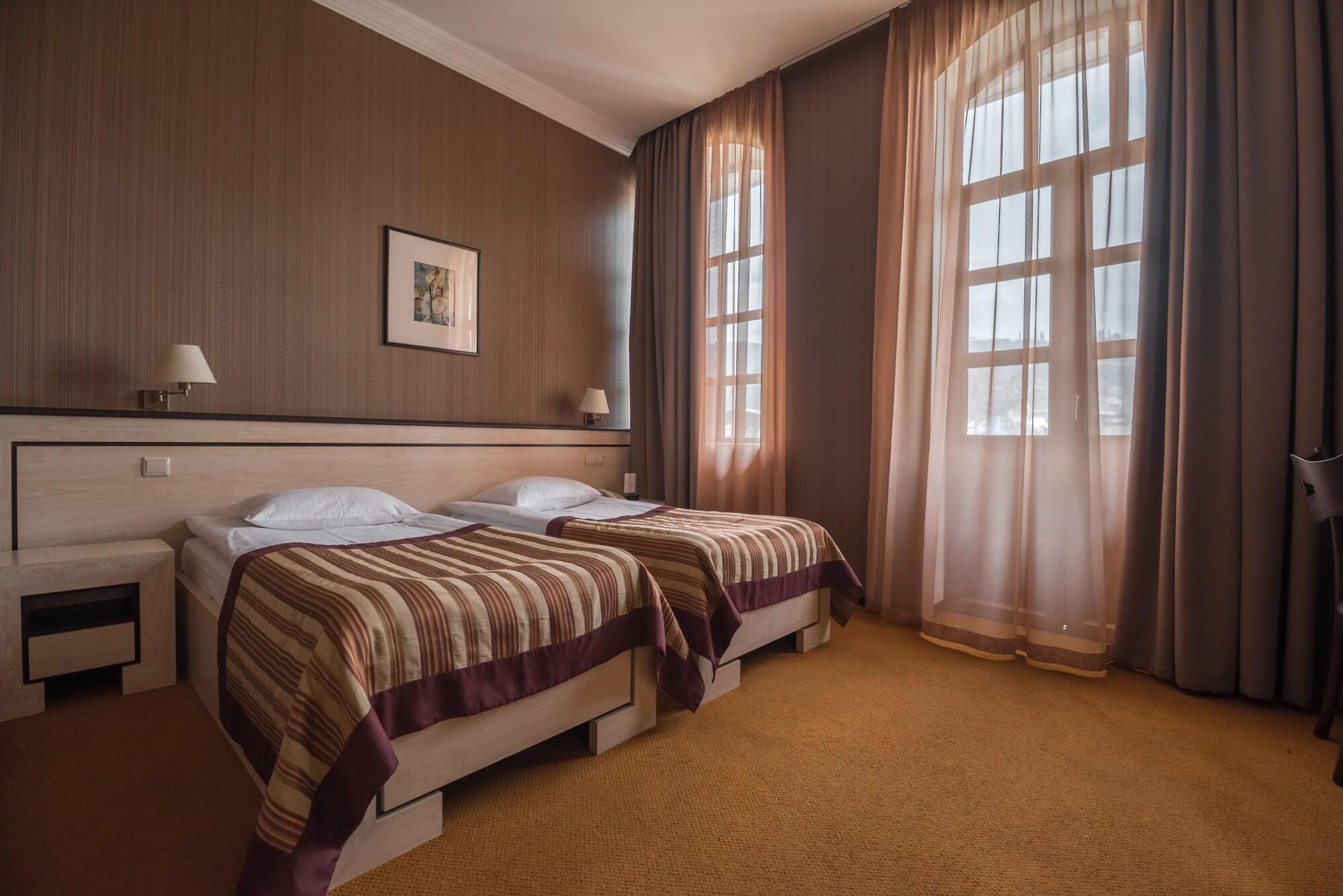 Hotel Rikhe Monika Tbilisi Buitenkant foto