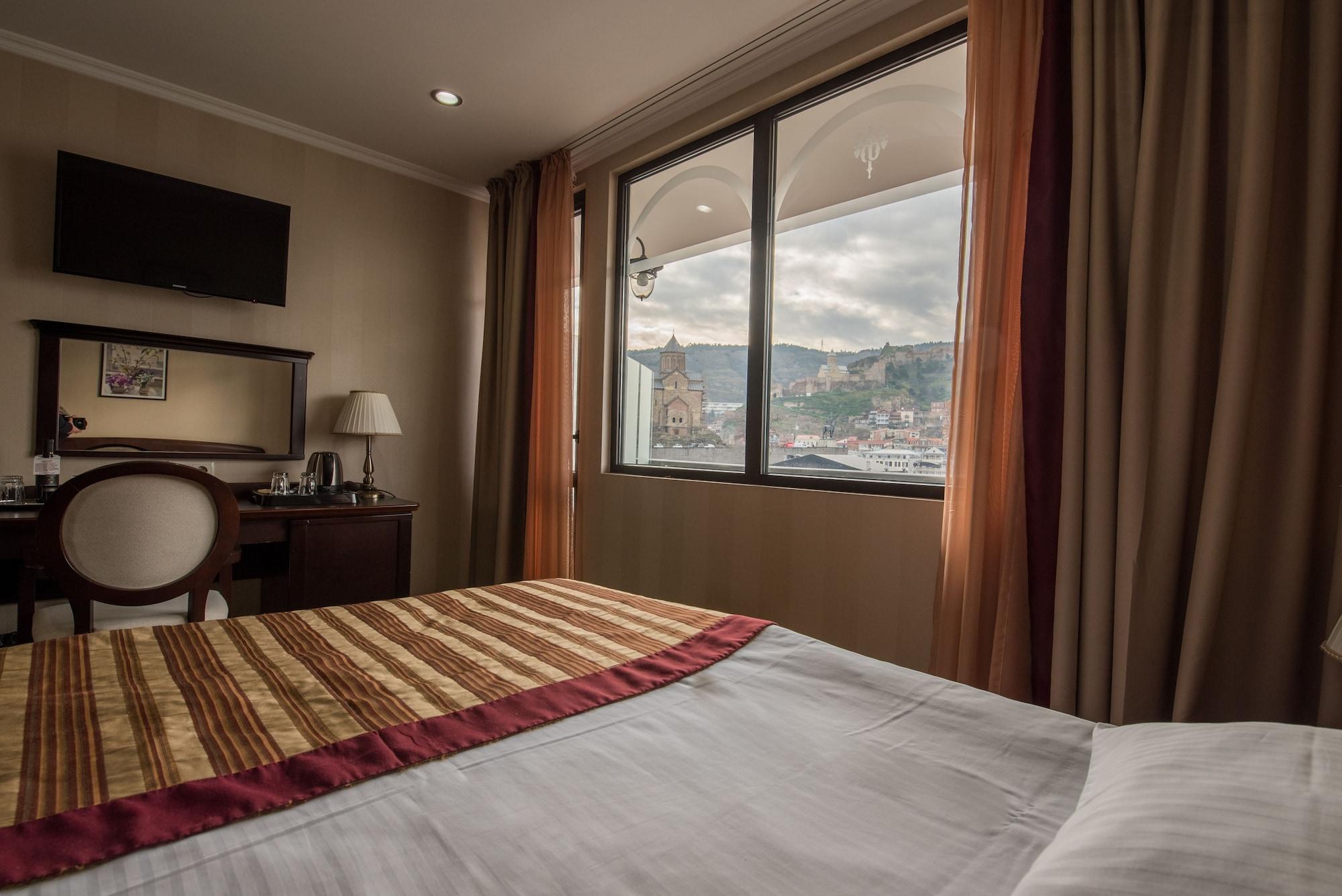 Hotel Rikhe Monika Tbilisi Buitenkant foto