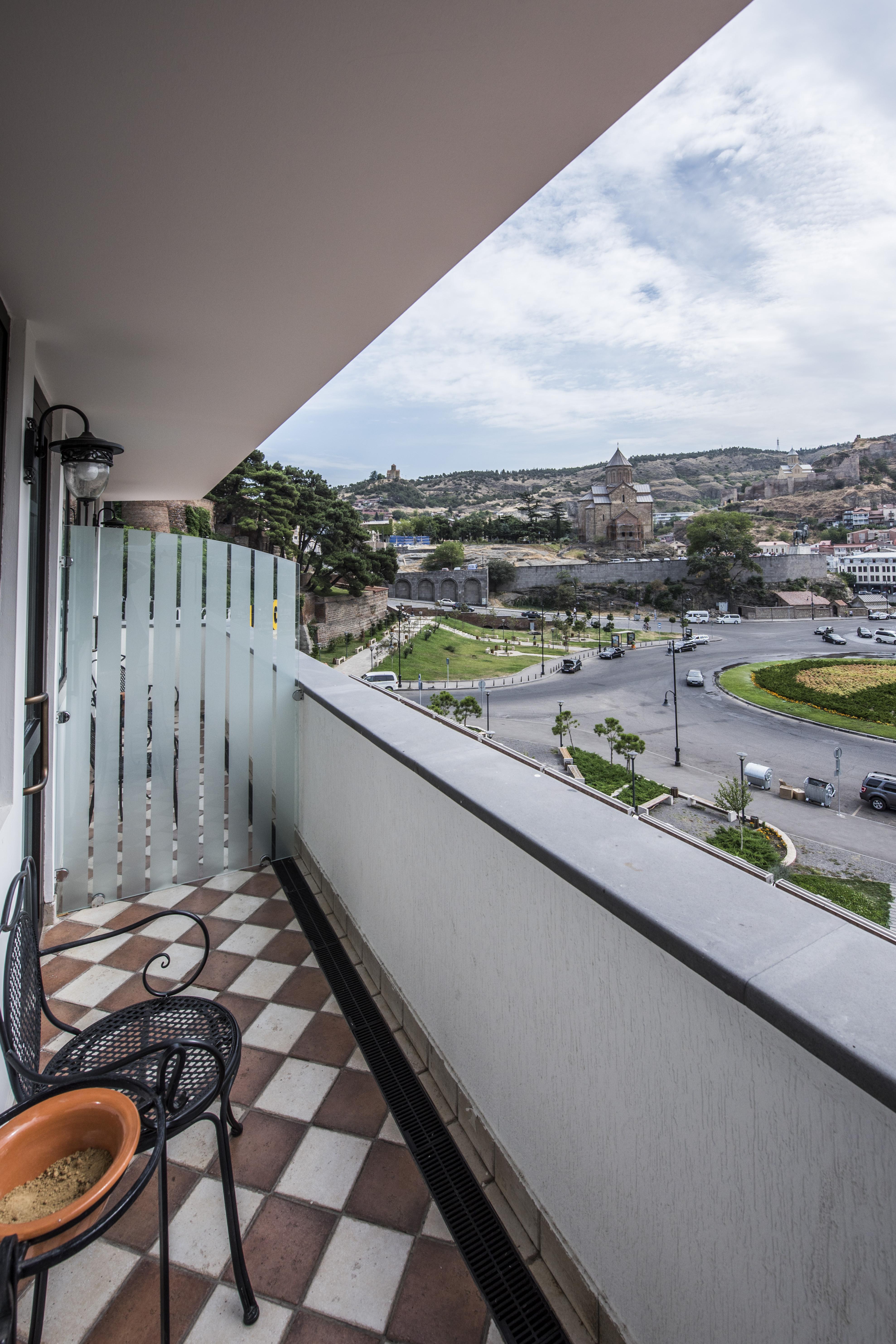 Hotel Rikhe Monika Tbilisi Buitenkant foto