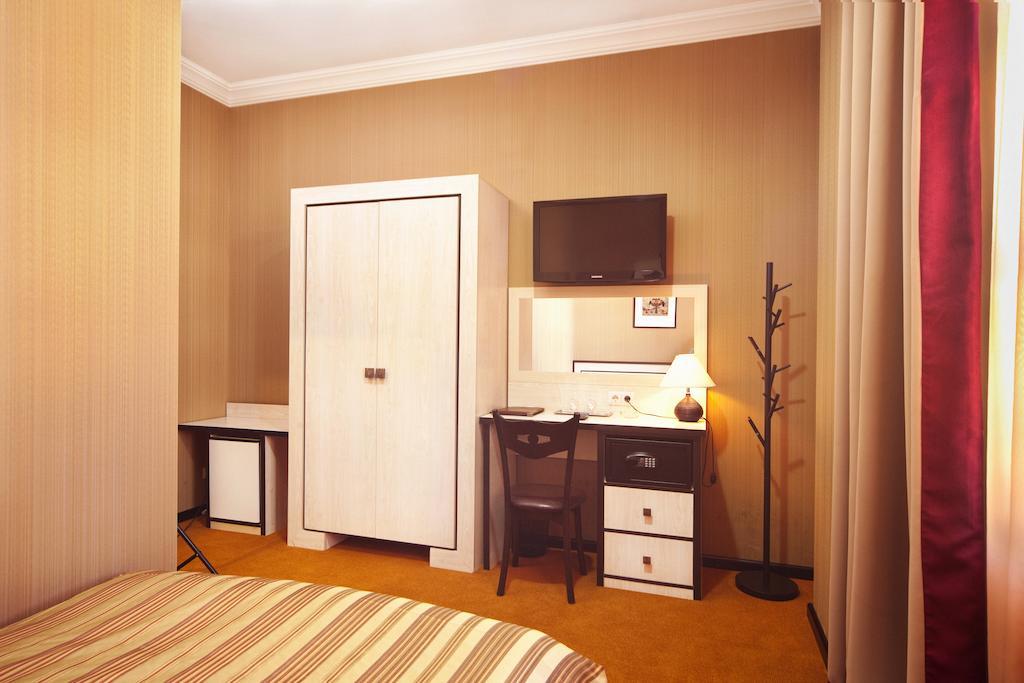 Hotel Rikhe Monika Tbilisi Kamer foto