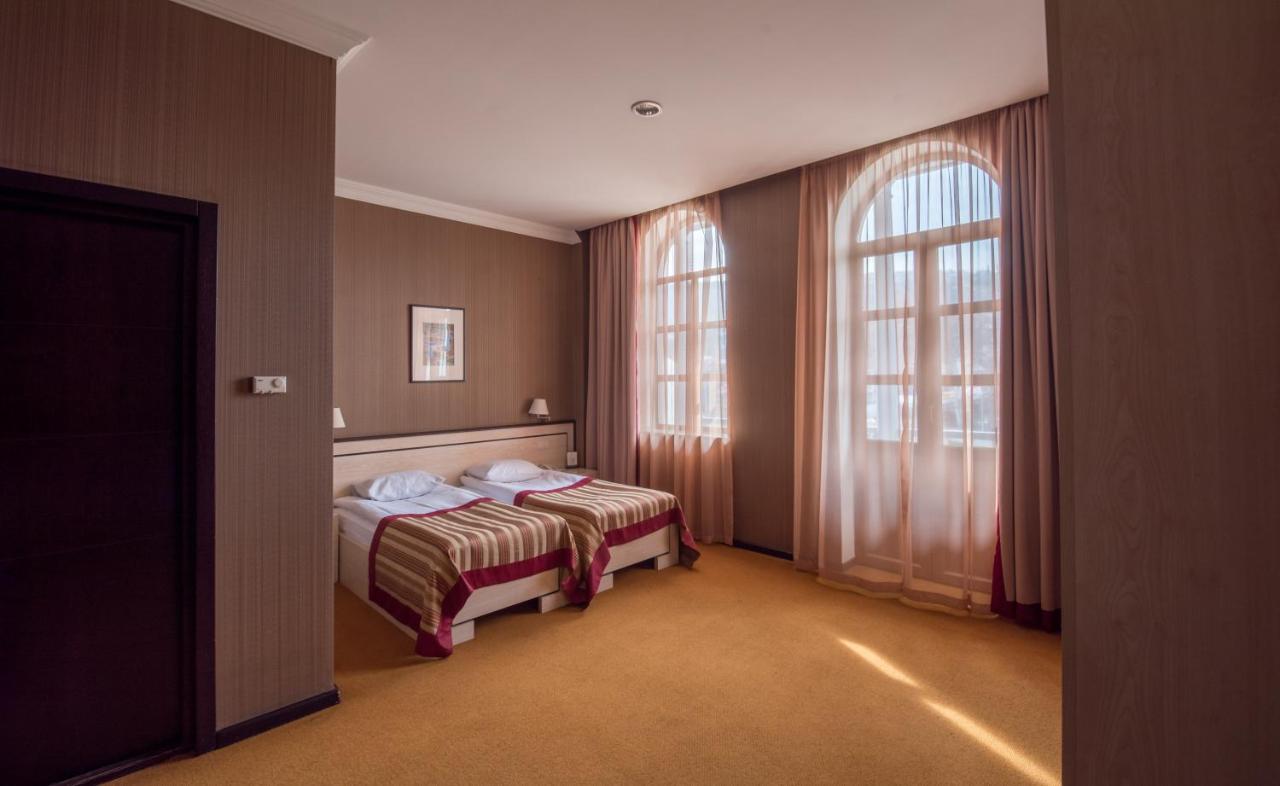Hotel Rikhe Monika Tbilisi Buitenkant foto