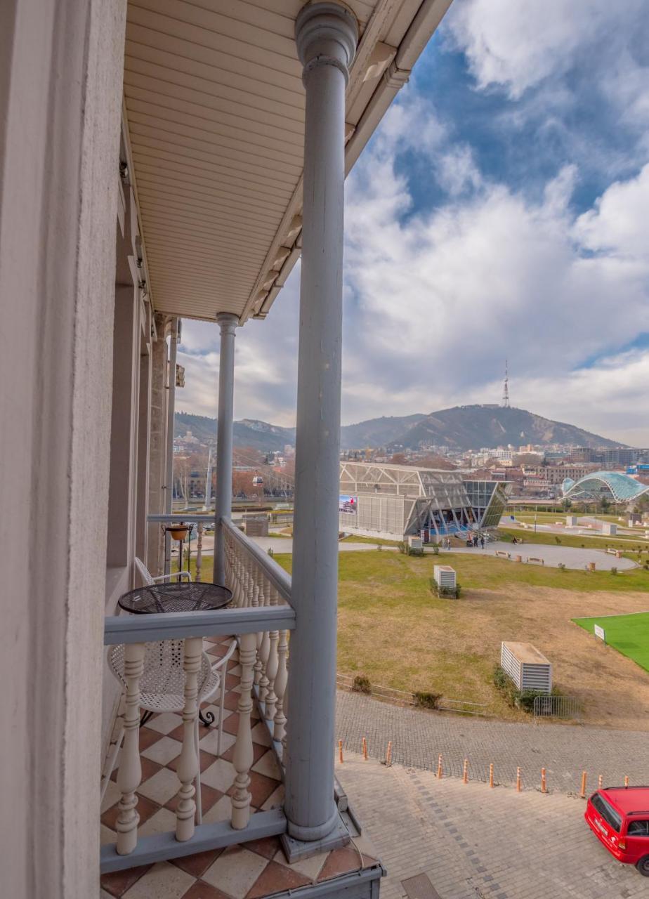 Hotel Rikhe Monika Tbilisi Buitenkant foto